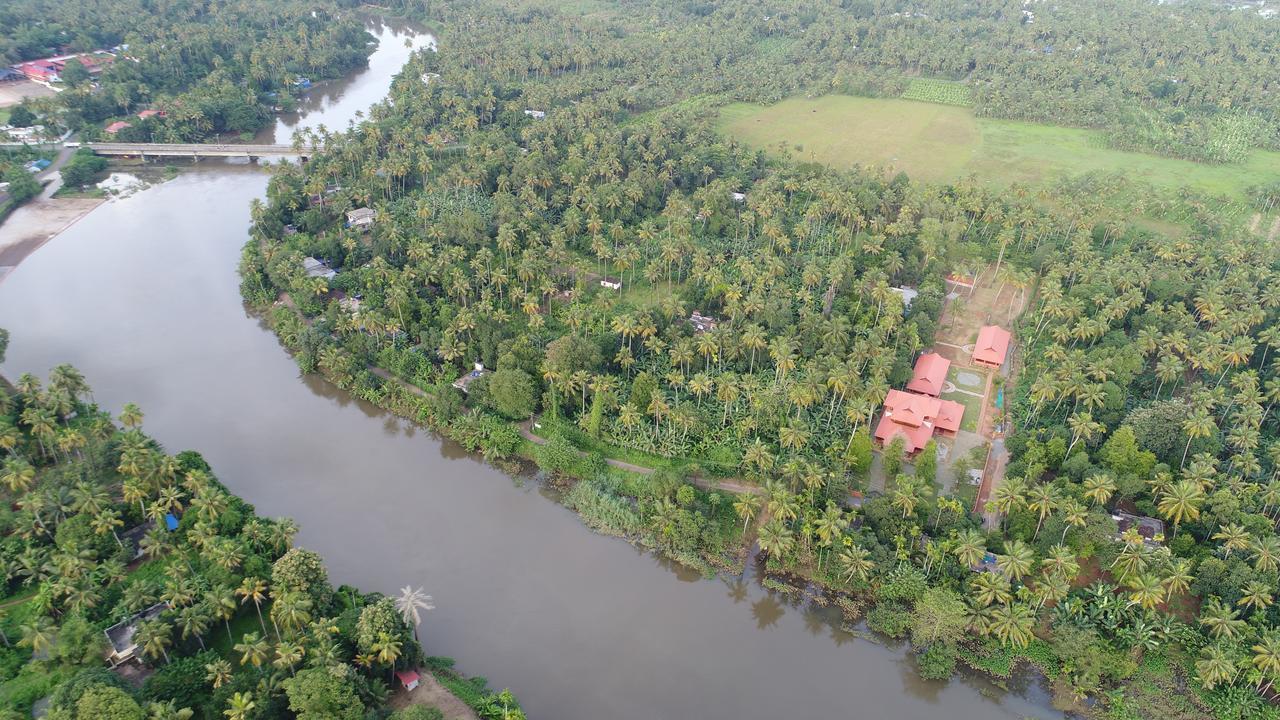 Neelambari Resorts Urakam Exterior photo